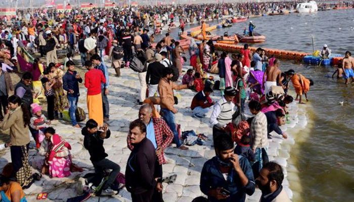 کمبھ میلے کا آغاز، کروڑوں ہندو یاتری ڈبکی لینے کو تیار