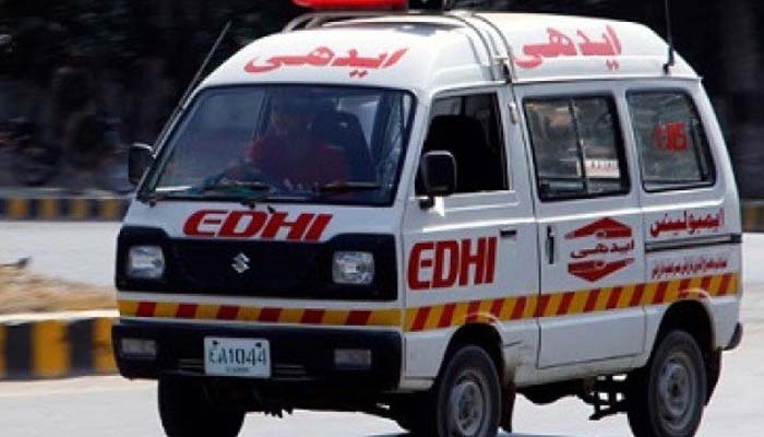 اوتھل سے کراچی آنے والے وین کو حادثہ، 2 مسافر جاں بحق