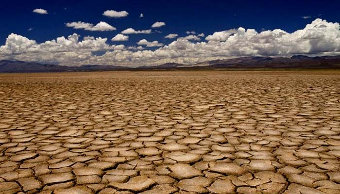 بلوچستان: خشک سالی سے نمٹنے کیلئے مصنوعی بارش برسانے کا فیصلہ