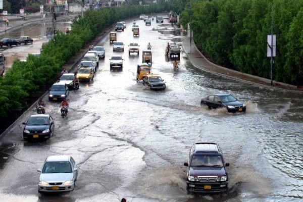 کراچی میں آج رات ہلکی بارش کا امکان