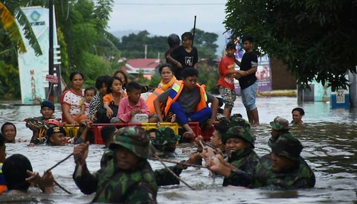 انڈونیشیا میں سیلاب اور لینڈ سلائیڈنگ میں 26 افراد ہلاک