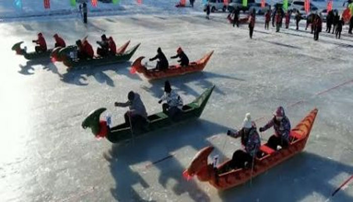 چین میں برفیلی جھیل پر کشتی ریس کاانعقاد 