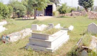 Faislabads Oldest Graveyard