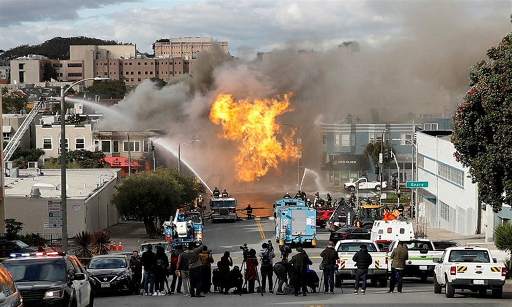 سان فرانسسکو میں گیس لائن دھماکا، کئی عمارتیں جل کر تباہ