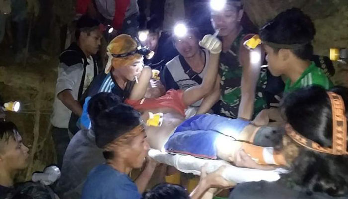 انڈونیشیا: سونے کی کان بیٹھنے سے تین کان کن ہلاک، متعدد زخمی