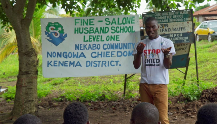 افریقہ میں ’شوہروں ‘کے لیے نایاب اسکول