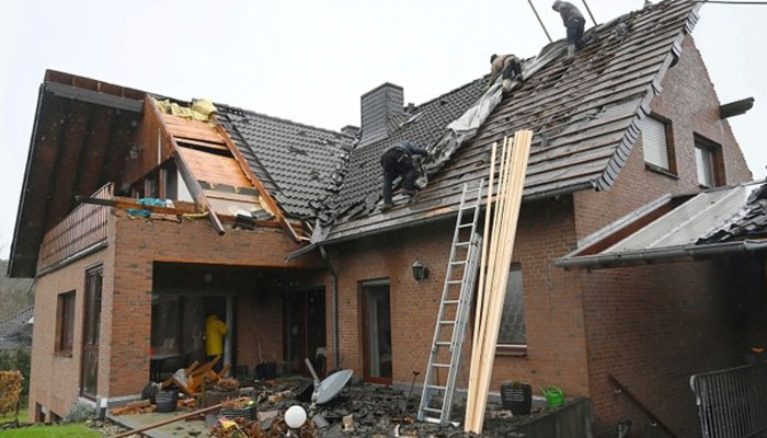 جرمنی میں خطرناک طوفانی بگولے سے 5 افراد زخمی