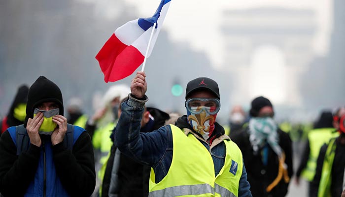 فرانس: ’پیلی جیکٹ‘ مہم اٹھارویں ہفتے میں داخل