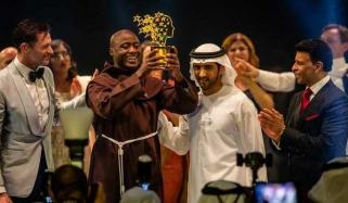 Worlds Best Teacher Kenyan Teacher Wins 1m Global Teacher Prize In Dubai
