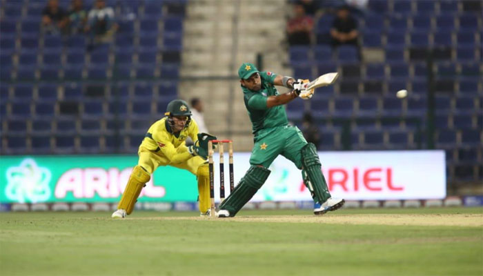 پاکستان کے 40 اوورز میں 6 وکٹ پر 166 رنز