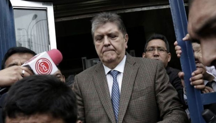 پیرو کے سابق صدر نے گولی مار کر خودکشی کرلی