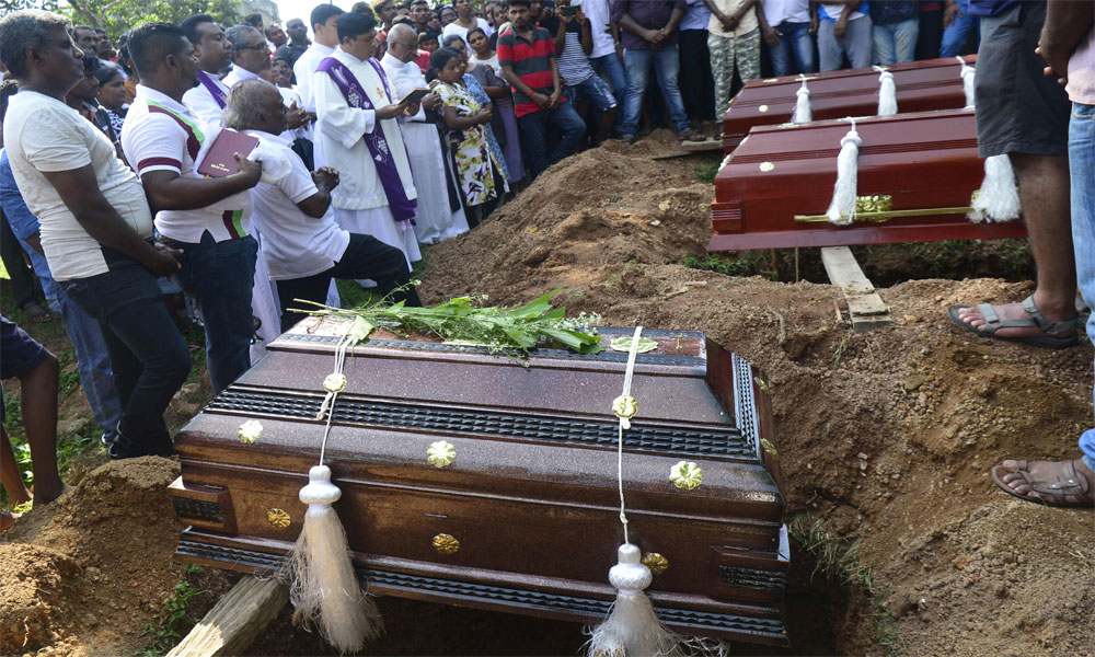 سری لنکا دھماکوں میں ہلاکتیں 359 ہو گئیں، مزید 18 گرفتار