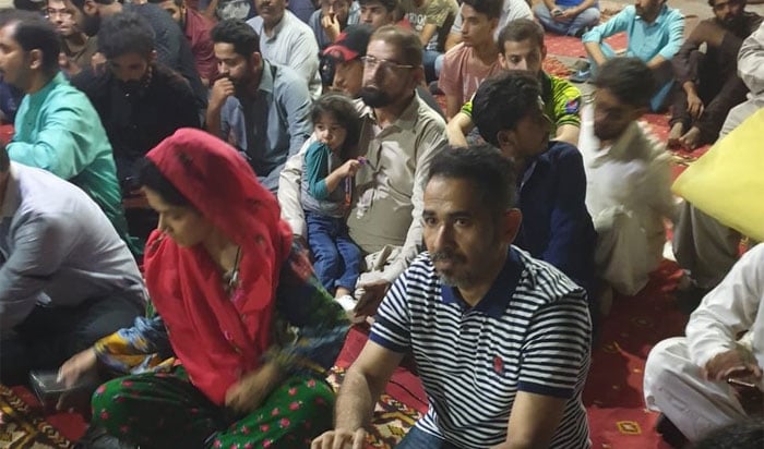  غلط انجکشن سے جاں بحق نشواکے والد نے دھرنا دے دیا