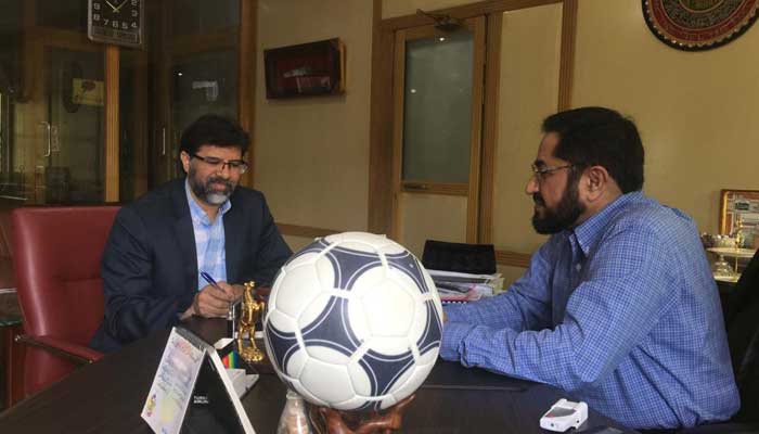  ’اوورسیز پاکستانیوں کی مدد سےایکسپورٹ میں اضافہ کیاجاسکتا ہے‘