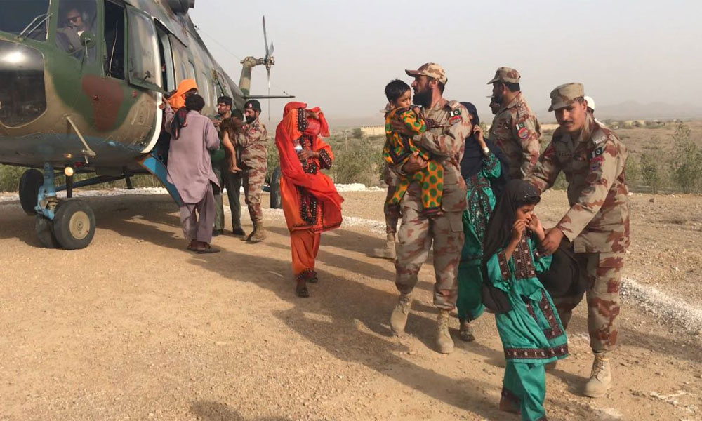 بلوچستان میں بارشوں سے 3 افراد جاں بحق، طغیانی سے شاہراہیں بند