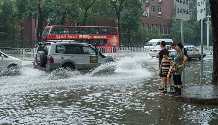 چین میں بارشوں نے تباہی مچا دی، 17 ہلاک