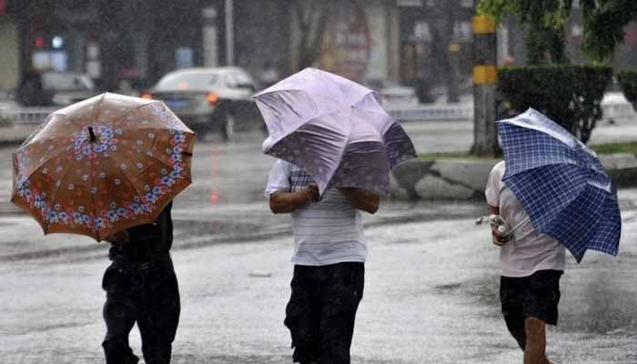 چین میں شدید بارشیں، ہلاکتوں کی تعداد 61 ہو گئی