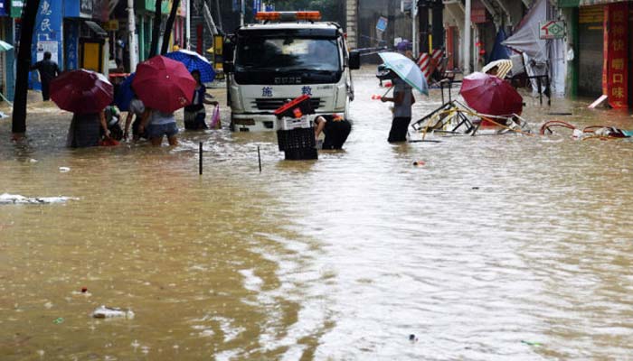چین میں طوفانی بارشوں نے تباہی مچادی، 4 افراد لاپتا