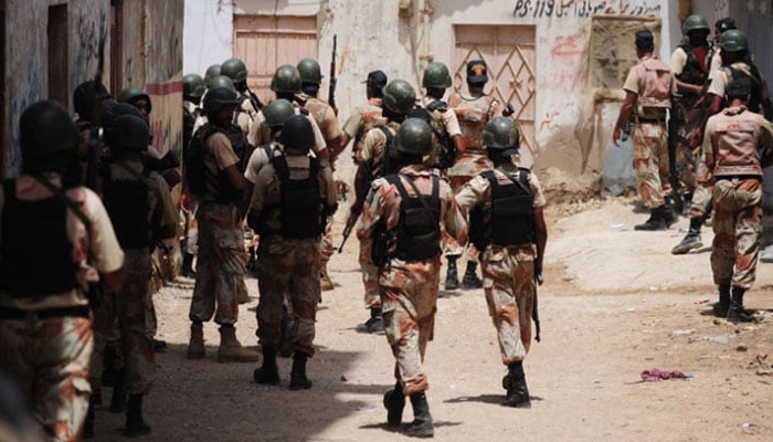 پانچ ملزمان گرفتار، اسلحہ ومسروقہ سامان برآمد، رینجرز