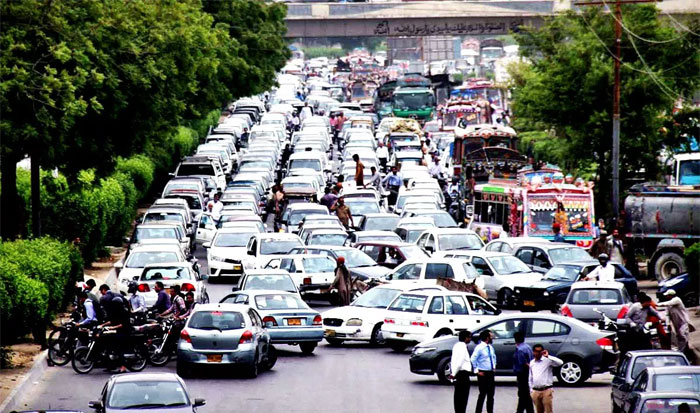 کراچی کے 19 مقامات ٹریفک حادثات میں خطرناک قرار 