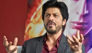 Shah Rukh Khan Recreates His Iconic Bike Scene From Deewana