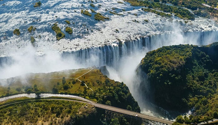 دنیا کی چندخوبصورت ترین آبشاریں