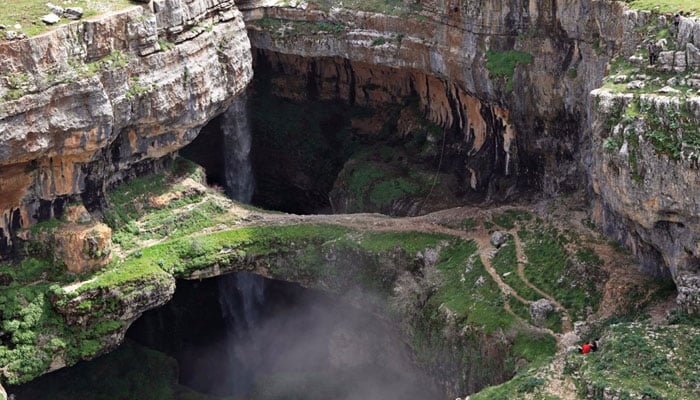 دنیا کی چندخوبصورت ترین آبشاریں