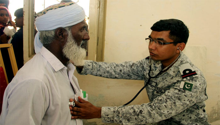 پاک بحریہ کے زیر اہتمام شاہ بندر میں مفت طبی کیمپ