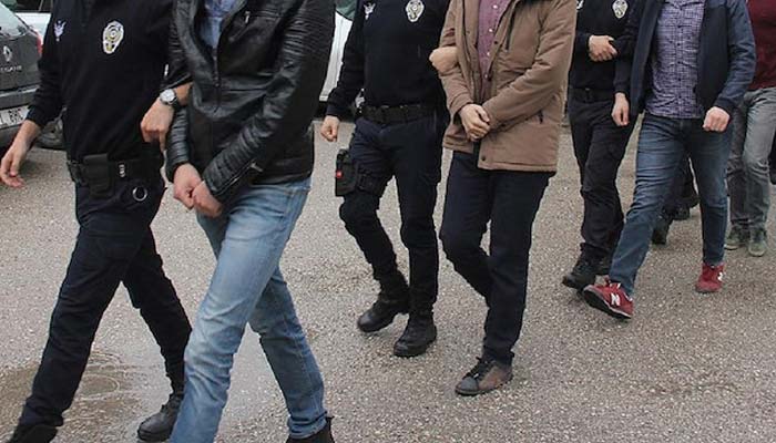 ترکی میں 200 فوجیوں کے وارنٹ گرفتاری جاری