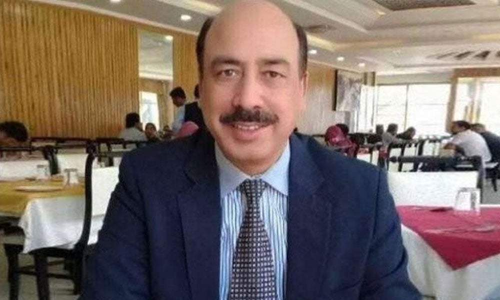 جج کا معاملہ ہم دیکھیں گے، اٹھنے والی دھول چھٹنا چاہیے: سپریم کورٹ