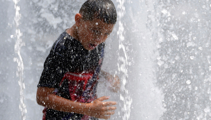 Ø§ÙØ±ÛÚ©Ø§  ÙÛÚº Ú¯Ø±ÙÛ Ú©Û Ø´Ø¯ÛØ¯ ÙÛØ± Ø 6Ø§ÙØ±Ø§Ø¯ ÛÙØ§Ú© 