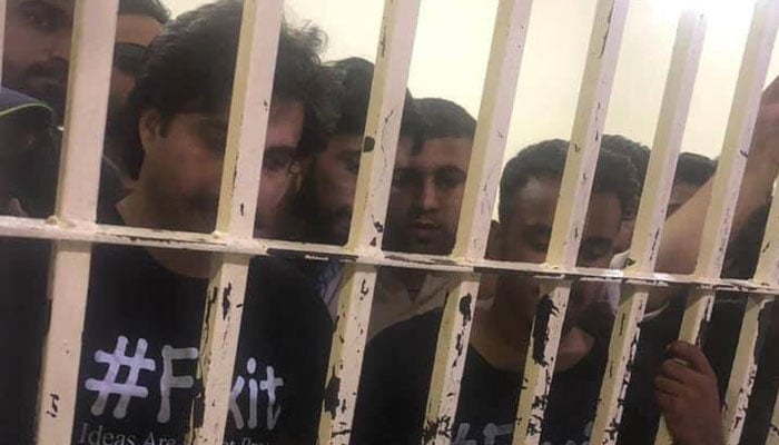 پی ٹی آئی ایم این اے عالمگیر خان کراچی میں گرفتار