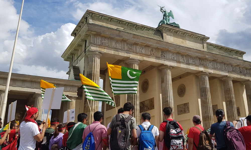 برلن کشمیر کی آزادی کے نعروں سے گونج اُٹھا
