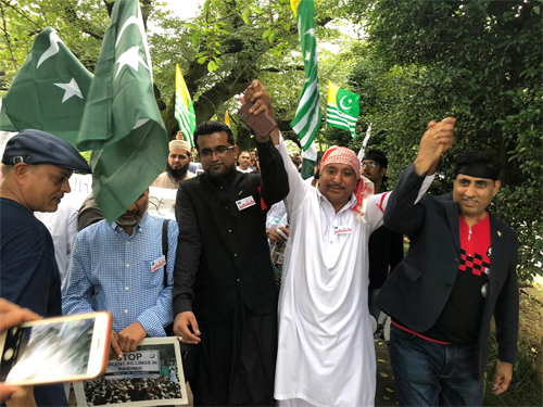 ٹوکیو میں پاکستانی و کشمیری کمیونٹی کا احتجاجی مظاہرہ