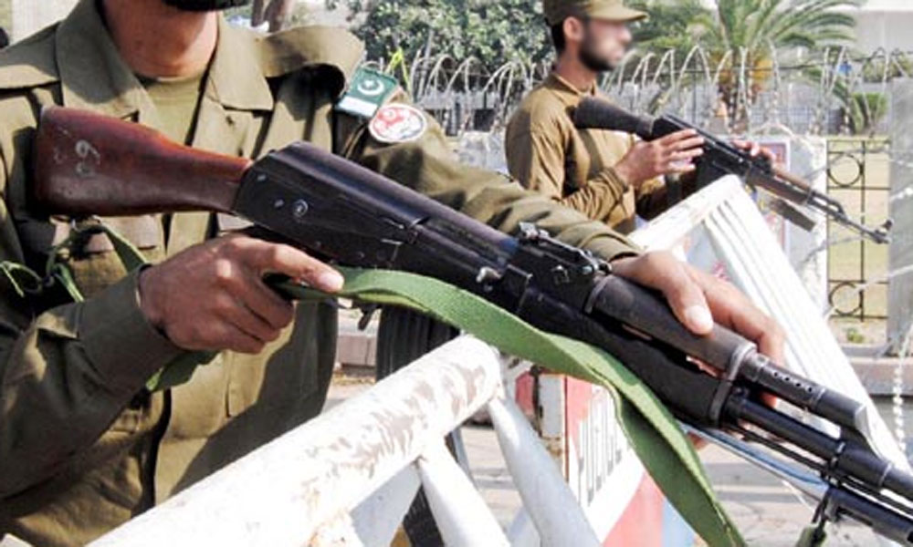 لاہور: ٹیکسی میں لڑکی کا قتل، 3 افراد زیرِ حراست