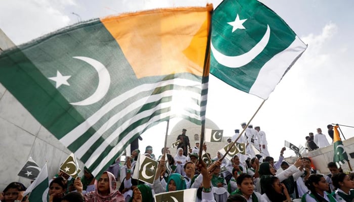 ملک بھر میں جمعہ ’یوم یکجہتی کشمیر‘ کے طور پر منایا جا رہا ہے