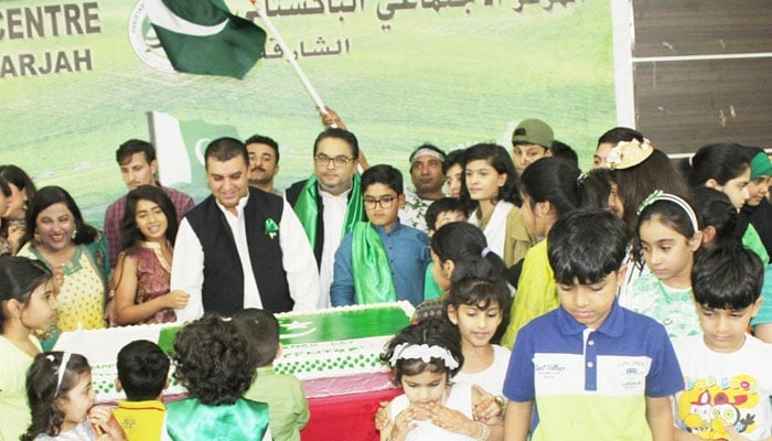 پاکستانی سیاسی جماعتوں کے یو اے ای ونگز کی جانب سے جشن آزادی کی تقریبات