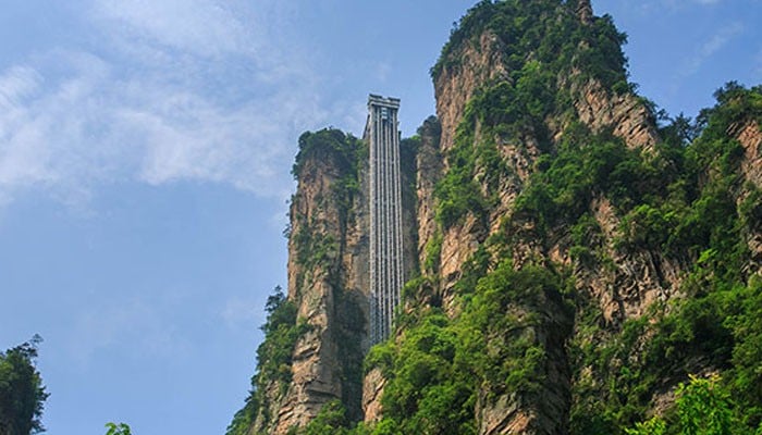 چین میں دُنیا کی بلند ترین لِفٹ بنا دی گئی