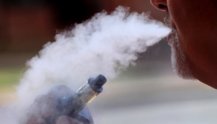 امریکا: سانس کی بیماریوں میں اضافہ، ای سگریٹس پر پابندی