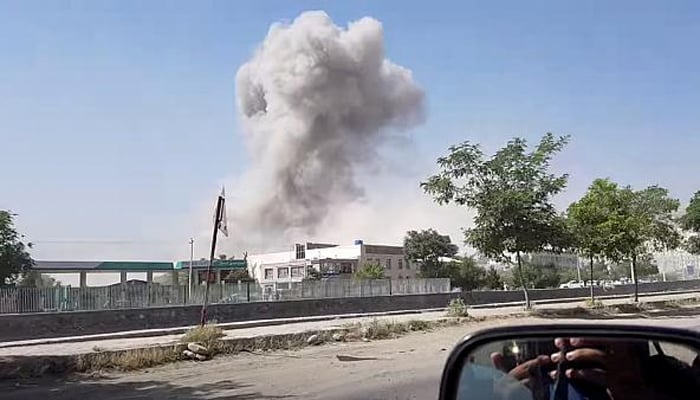 افغانستان، کار بم دھماکے میں 10 افراد ہلاک