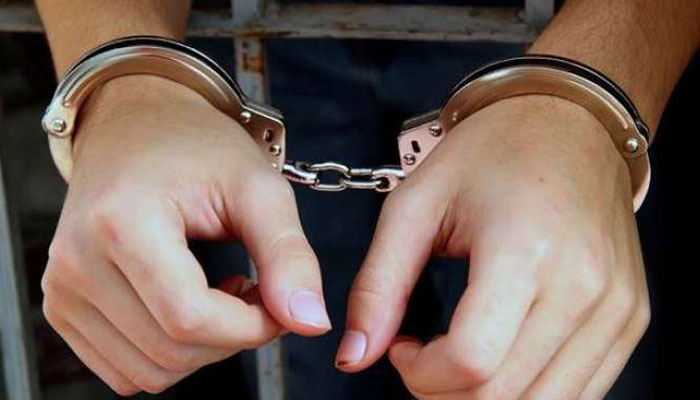 گوجرانوالہ :قتل اور ڈکیتی کی 8 وارداتوں میں ملوث ملزم گرفتار 