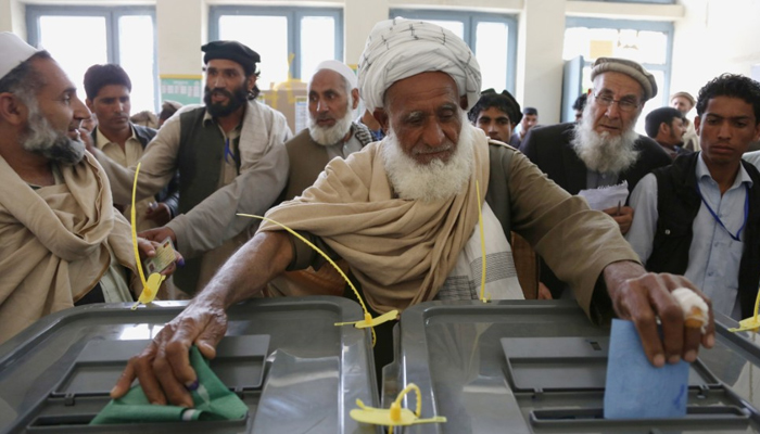 افغانستان میں صدارتی انتخابات کیلئے ووٹنگ جاری