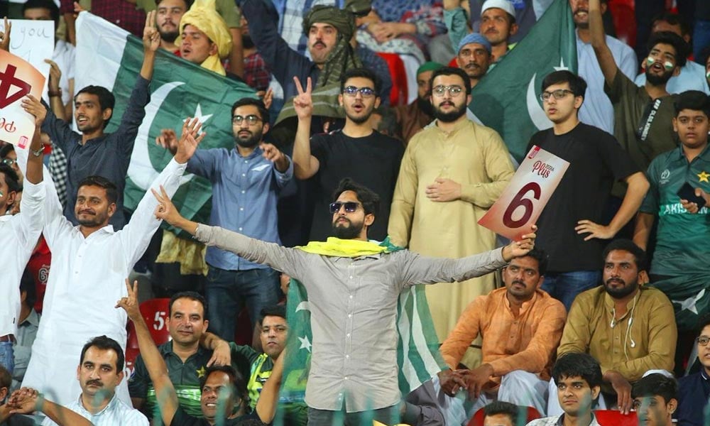 پہلا ٹی20: پاکستان کو جیت کیلئے 166 رنز کا ہدف