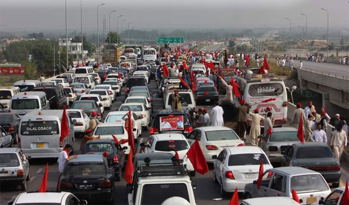 اے این پی کے 2 مزید قافلے اسلام آباد پہنچ گئے
