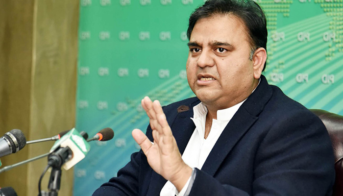 ’پاکستان میں سولر پینلز کی مینو فیکچرنگ شروع ہو گی‘