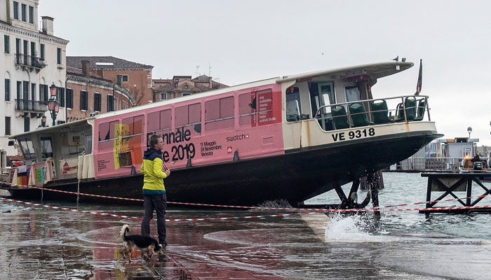 سیلابی صورتحال: خوبصورت شہر وینس پانی میں ڈوب گیا