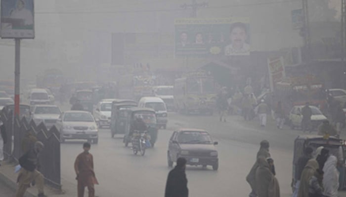 کراچی ابر آلود، کوئٹہ، پشاور میں ہلکی بارش کا امکان