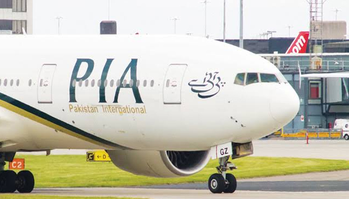 PIA عملے کی مسافر خواتین سے بدتمیزی کی شکایت درج 