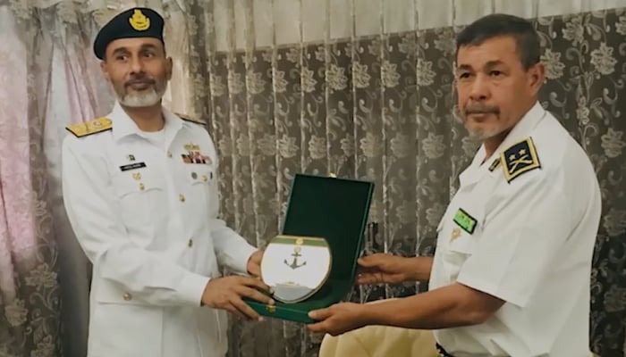پاک بحریہ کے دو جہازوں کا موریتانیہ کا دورہ