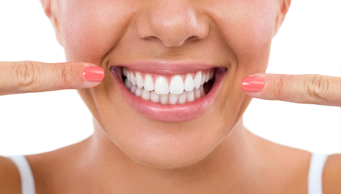 وہ کونسی عادتیں ہیں جو دانتوں کی صحت کے لیے مضر ہیں؟